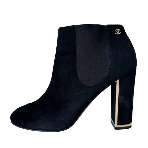 CHANEL Black Suede Gold Logo Chelsea Heel Ankle Boots IT 39.5 - Picture 1 of 16